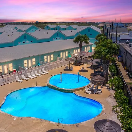 Heated Pool, 5 Bedroom, King Beds, White Cap Beach, Patio, Grill